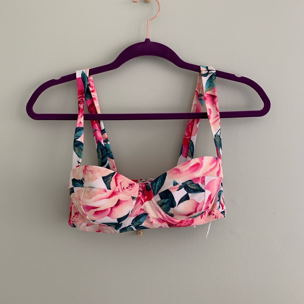 🌵Forever 21 Bikini Top🌵